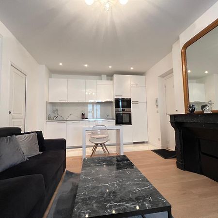 Luxury Appartment, Champs Elysees, Neuf ! Paris Bagian luar foto