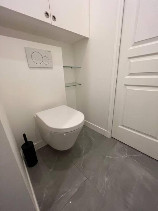 Luxury Appartment, Champs Elysees, Neuf ! Paris Bagian luar foto